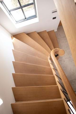trap op maat, model Serenity,houten trap,trappen,trappenmaker,trappenmakerij wim van loon