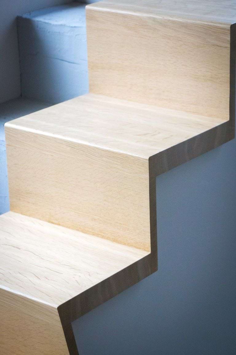 Betonnen trap bekleding met hout