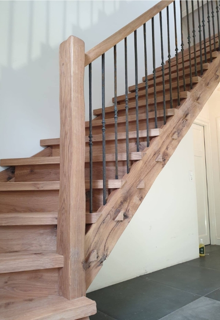 Houten trap, model Fermet