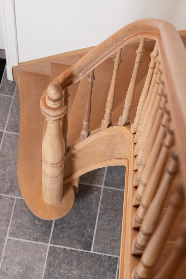 klassieke trap,open trap,houten trap,maatwerk,op maat,essen,belgië
