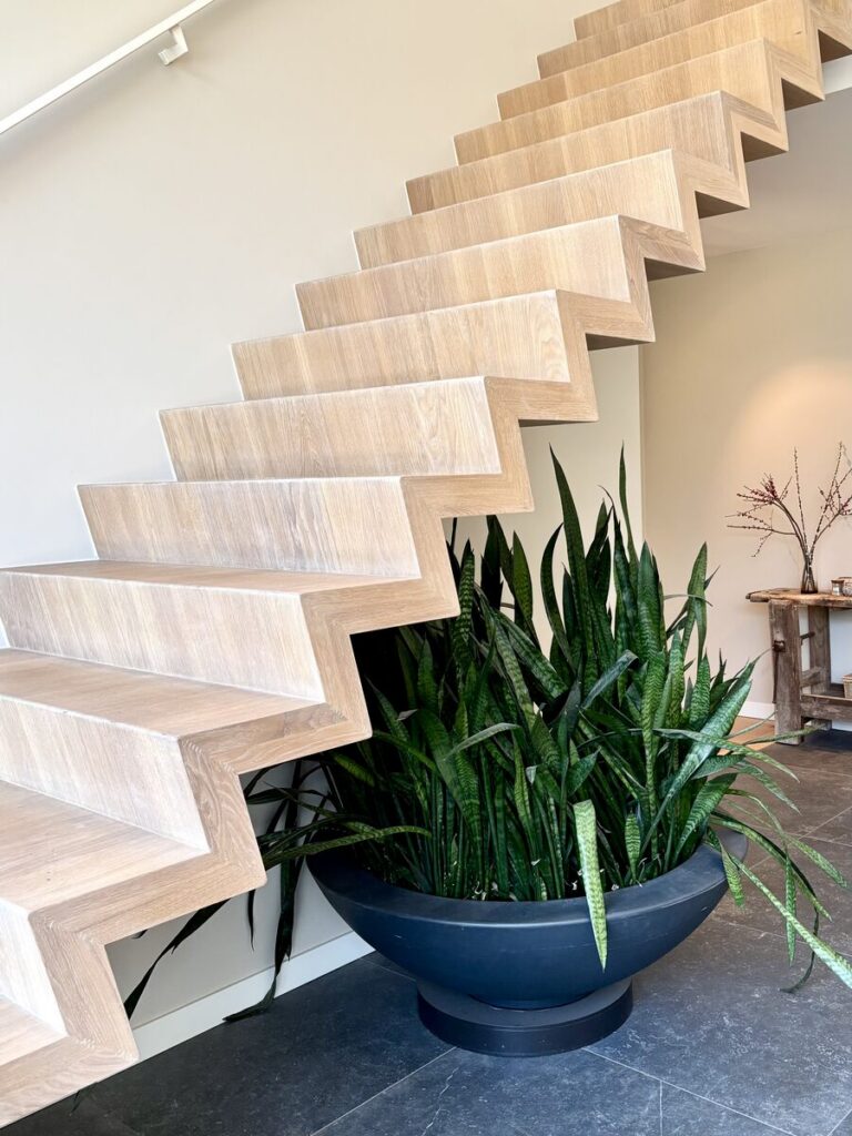 moderne trap,design,z-trap,z-vorm,hout,eyecatcher,hip,kalmthout