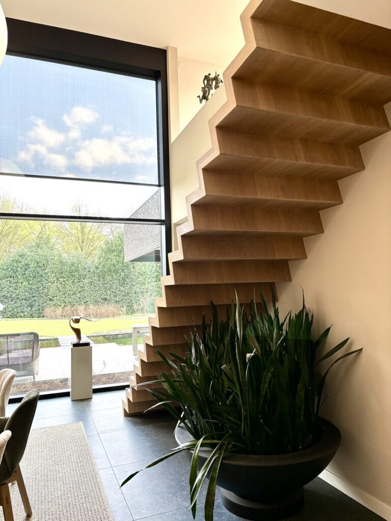 moderne trap,design,z-trap,z-vorm,hout,eyecatcher,hip,kalmthout