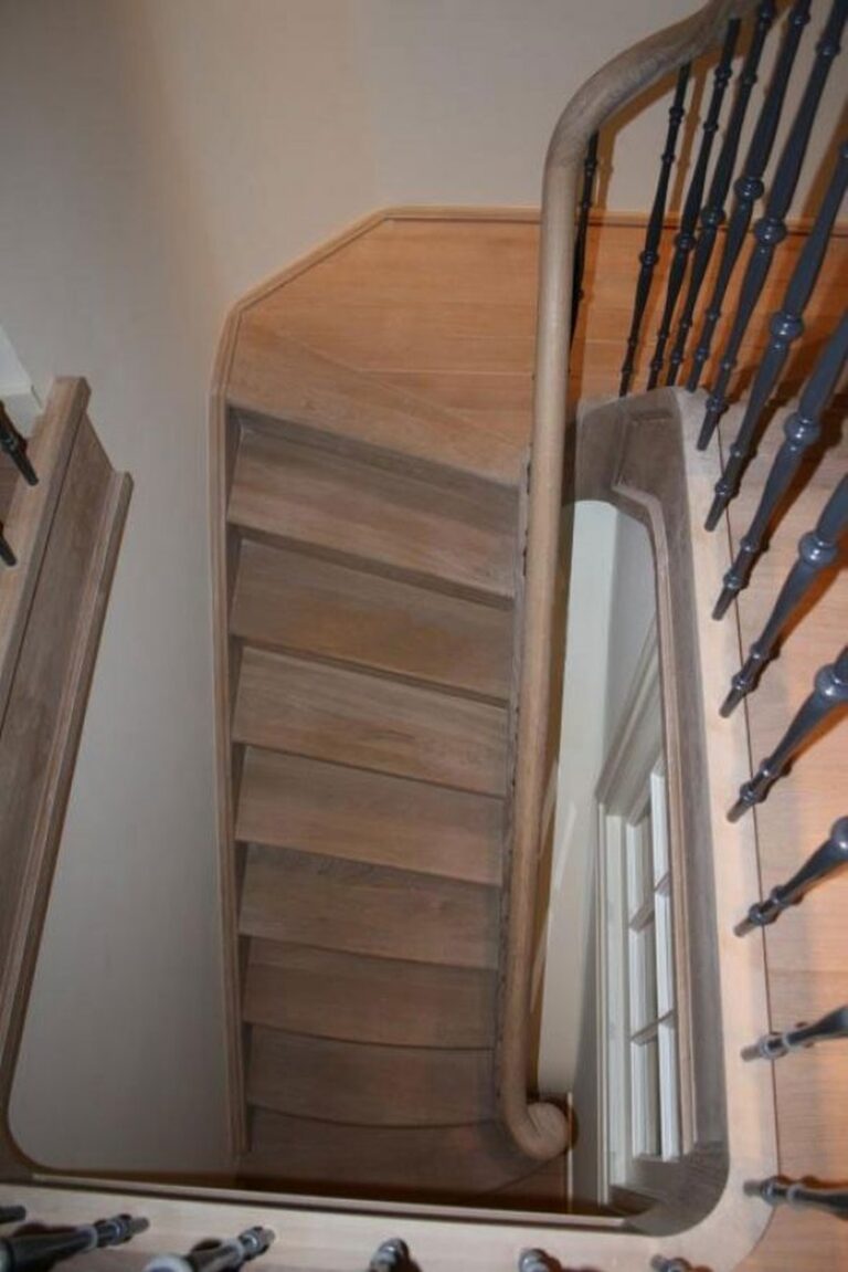klassieke trap,houten trap,eiken trap,smeedwerk,engelse stijl,herenhuis,herenhuistrap,amsterdam,nederland