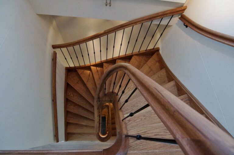 houten trappen,klassieke trappen,smeedwerk,totaalrenovatie,herenhuis,Amsterdam