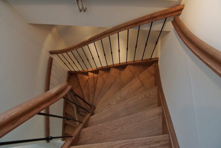 houten trappen,klassieke trappen,smeedwerk,totaalrenovatie,herenhuis,Amsterdam